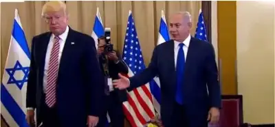 Videoda Trampın Netanyahu ilə əl sıxmaqdan imtina etdiyi an göstərilir?