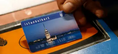 İETT kuruluş yıldönümüne özel İstanbulkart'ı 90 TL'ye mi satıyor?