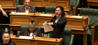 Video Yeni Zelanda meclisinde İklim Kanunu’na yönelik tepkiyi mi gösteriyor?