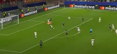 Videodaki spiker sesi 18 Eylül’de oynanan Eintracht Frankfurt-Galatasaray maçında mı kaydedildi?