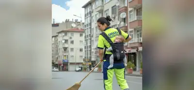 Ankara Belediyesi'nin kadın bir çalışanını gösteren fotoğraf gerçek mi?