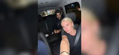 Maduro'yu elleri kelepçeli şekilde bir arabada gösteren görsel gerçek mi?
