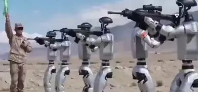 Video Çin'in robot askerlerini mi gösteriyor?