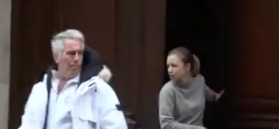 Epstein ve eski Avustralya Başbakanı'nın kızı Katherine Keating'i gösteren video yeni mi?