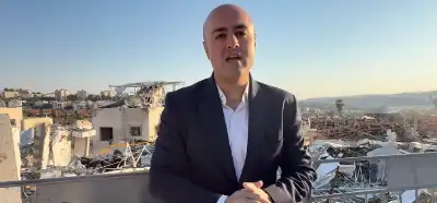 Videodaki gazeteci Netanyahu'nun ölmüş olabileceğini mi söylüyor?