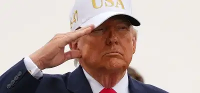 Trump okul saldırısından İran'ı suçlasa da analizler ABD'yi işaret ediyor