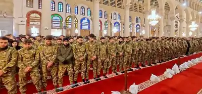 Video namaz kılan İran askerlerini mi gösteriyor?