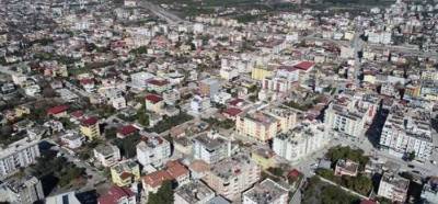6 Şubat depremlerinde Hatay’ın Erzin ilçesinde hiçbir binanın yıkılmadığı iddiası