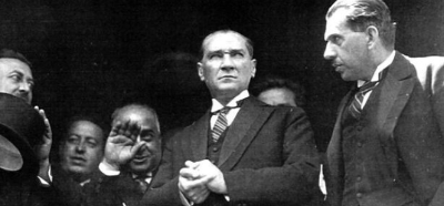 Atatürk'ün Türkiye'nin gerçek kurucusunun Lloyd George olduğunu söylediği iddiası