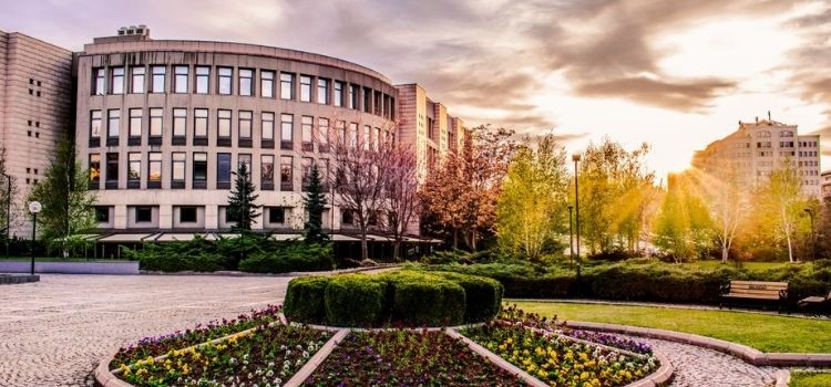 Bilkent Üniversitesi'nin öğrencilere çevrimiçi sınavlar için ayna gönderdiği iddiası