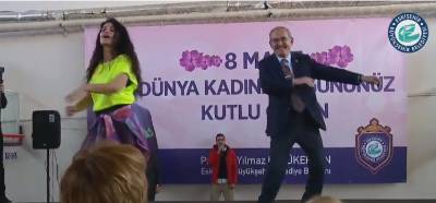 Yılmaz Büyükerşen’i dans ederken gösteren videonun güncel olduğu iddiası