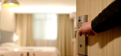 Depremzedelerin otellere yerleştirilmeden önce AFAD’a başvurmaları gerektiği iddiası