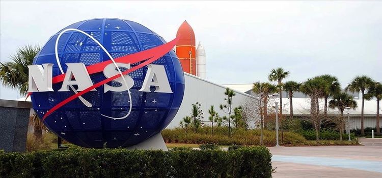 NASA’nın 24 ilahiyatçı istihdam ettiği iddiası