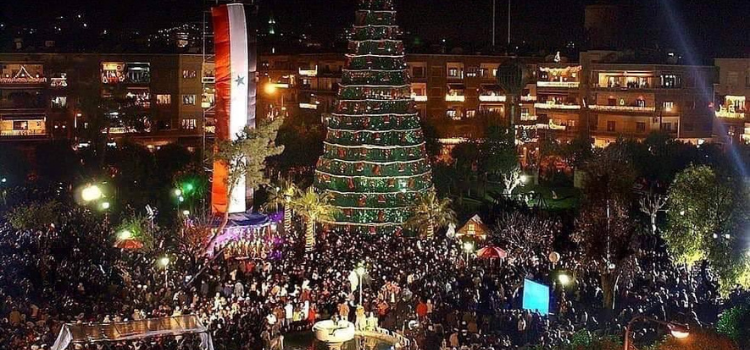 Fotoğrafın Suriye'deki güncel Noel kutlamalarından olduğu iddiası