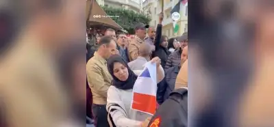 Video Fransa’da Fransız bayrağının yakıldığı anı mı gösteriyor?