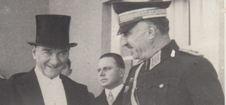 Mustafa Kemal Atatürk ve Fevzi Çakmak arasında geçtiği öne sürülen diyalog