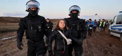 Greta Thunberg’in gözaltına alınmasının kurgu olduğu iddiası