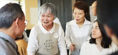 Japonya'da demans hastalarının çalıştığı "yanlış siparişler restoranı" mı var?