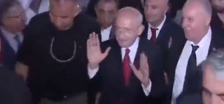 Videonun Kılıçdaroğlu'nun deprem bölgesinde “bozkurt” sloganıyla karşılandığını gösterdiği iddiası