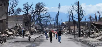 Bir itfaiyeci Maui orman yangınına dair komplo teorilerine meydan okuyor