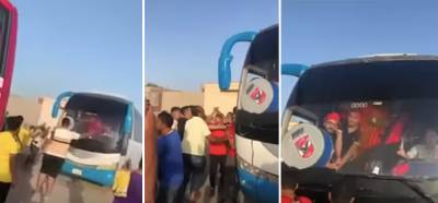​​Videonun Sadr tərəfdarlarının iranlı zəvvarları daşıyan avtobusa hücumunu göstərdiyi iddiası
