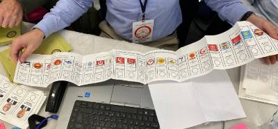 Avustralya’daki AK Parti mührü vurulmuş pusula hakkında ne biliyoruz?