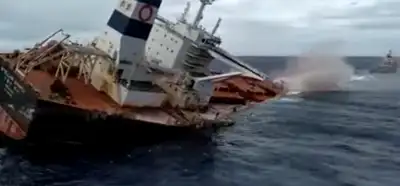 Video Yemen tarafından batırılan İngiliz gemisini mi gösteriyor?