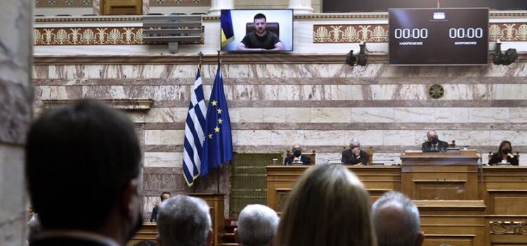 Zelenski'nin Yunan parlamentosunda Ege'yi Atina’ya vereceğini söylediği iddiası